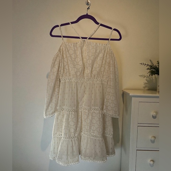 NWT Chelsea & Violet Bell Sleeves Off Shoulder Dress XS - Picture 4 of 16